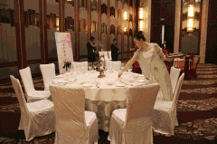 服膺；只为展示完满的