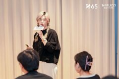 以其奇特的定位和气概深受消费者